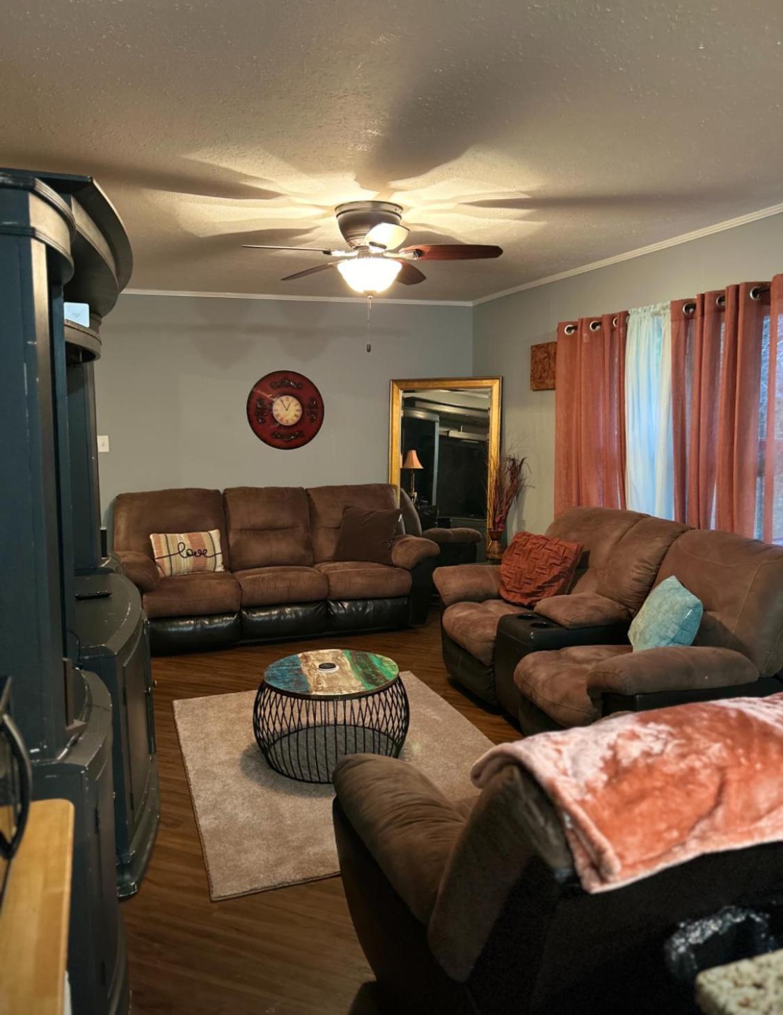 Loners Loft Private Rooms Гантсвілл Екстер'єр фото